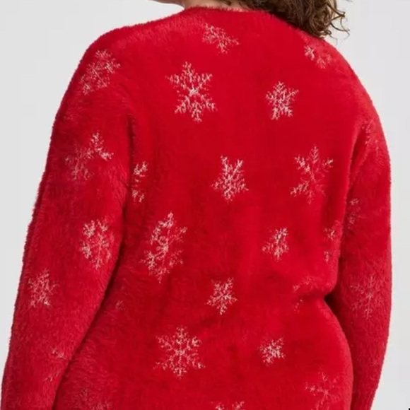 NWT Torrid fuzzy Christmas Sweater size 3 - Picture 2 of 5